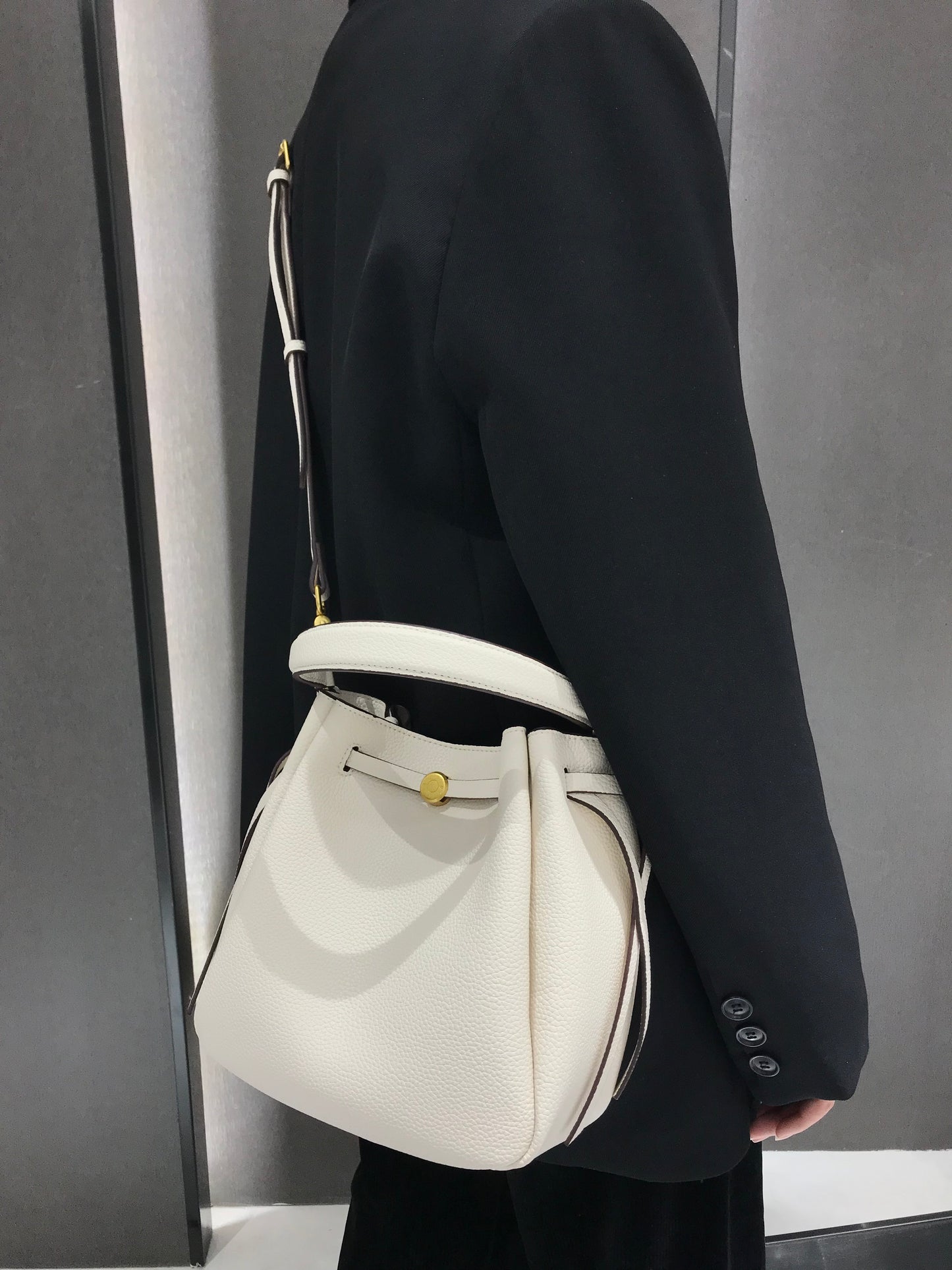 The Luna Bag, Structured Vegan Leather Bucket Bag Top Handle Crossbody by Miravio