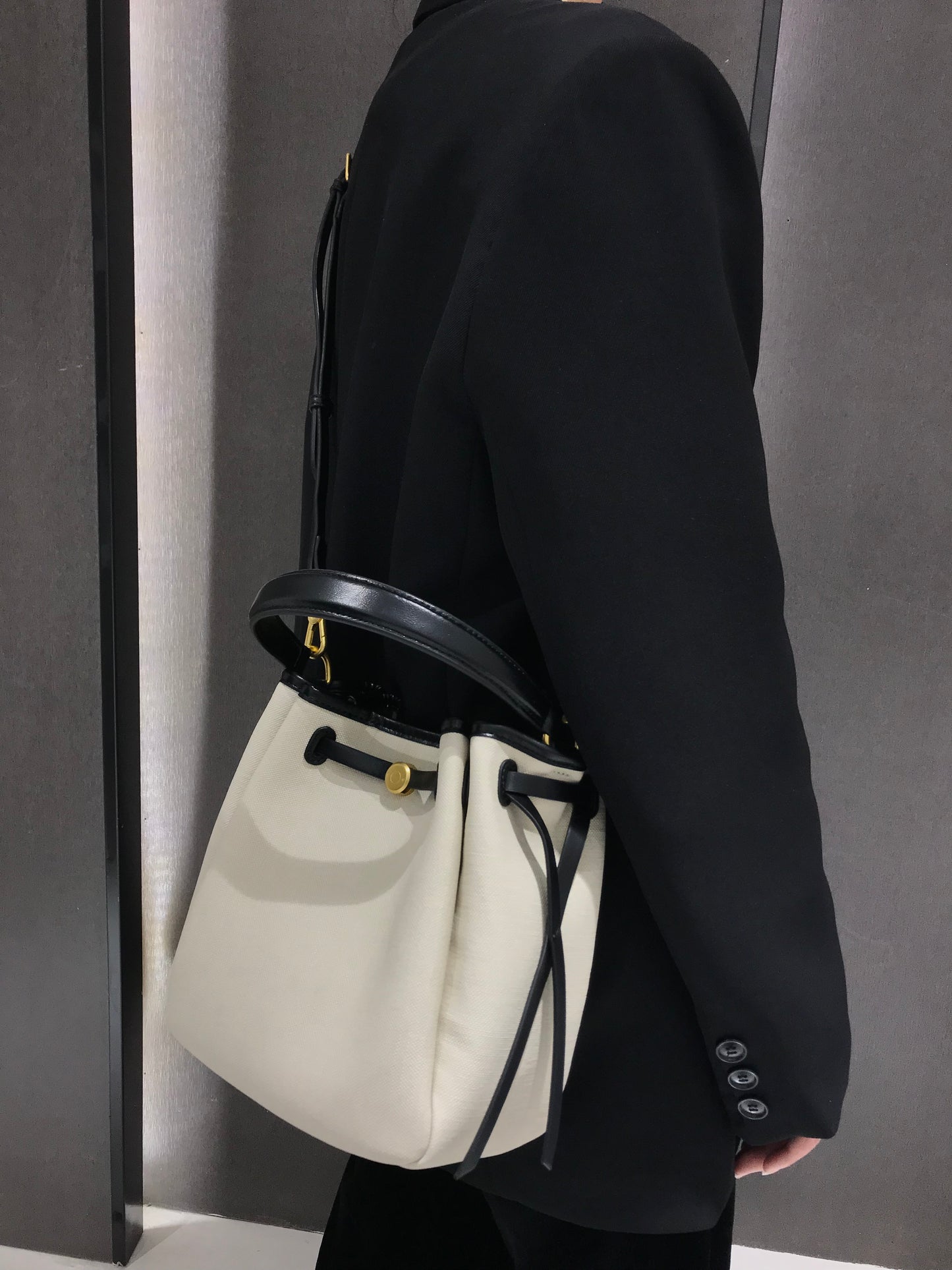 The Luna Bag, Structured Vegan Leather Bucket Bag Top Handle Crossbody by Miravio